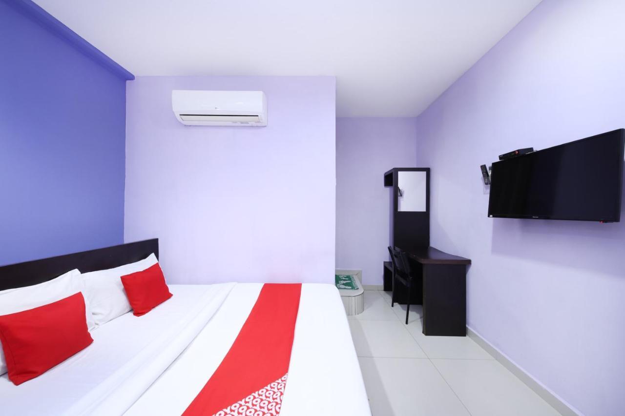 Oyo 90235 Hotel Inap Sri Gombak بانيا إليجا المظهر الخارجي الصورة