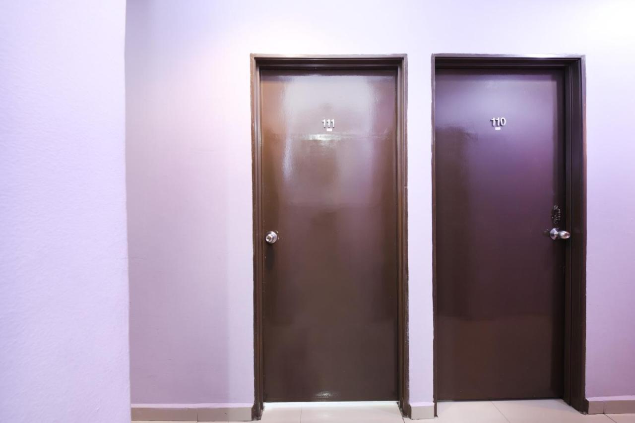 Oyo 90235 Hotel Inap Sri Gombak بانيا إليجا المظهر الخارجي الصورة