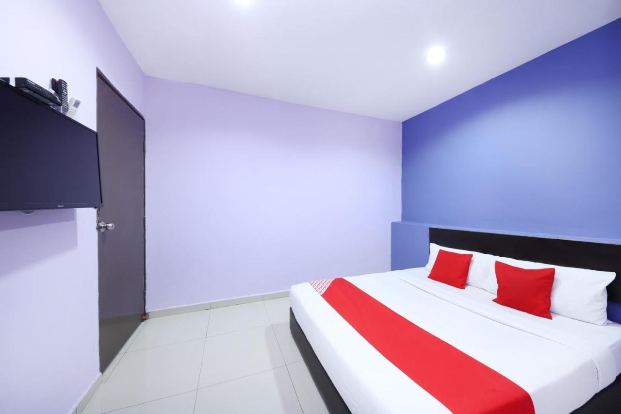 Oyo 90235 Hotel Inap Sri Gombak بانيا إليجا المظهر الخارجي الصورة