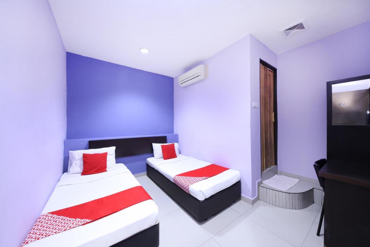Oyo 90235 Hotel Inap Sri Gombak بانيا إليجا المظهر الخارجي الصورة