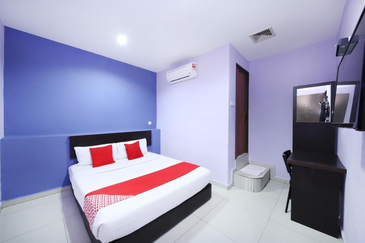 Oyo 90235 Hotel Inap Sri Gombak بانيا إليجا المظهر الخارجي الصورة
