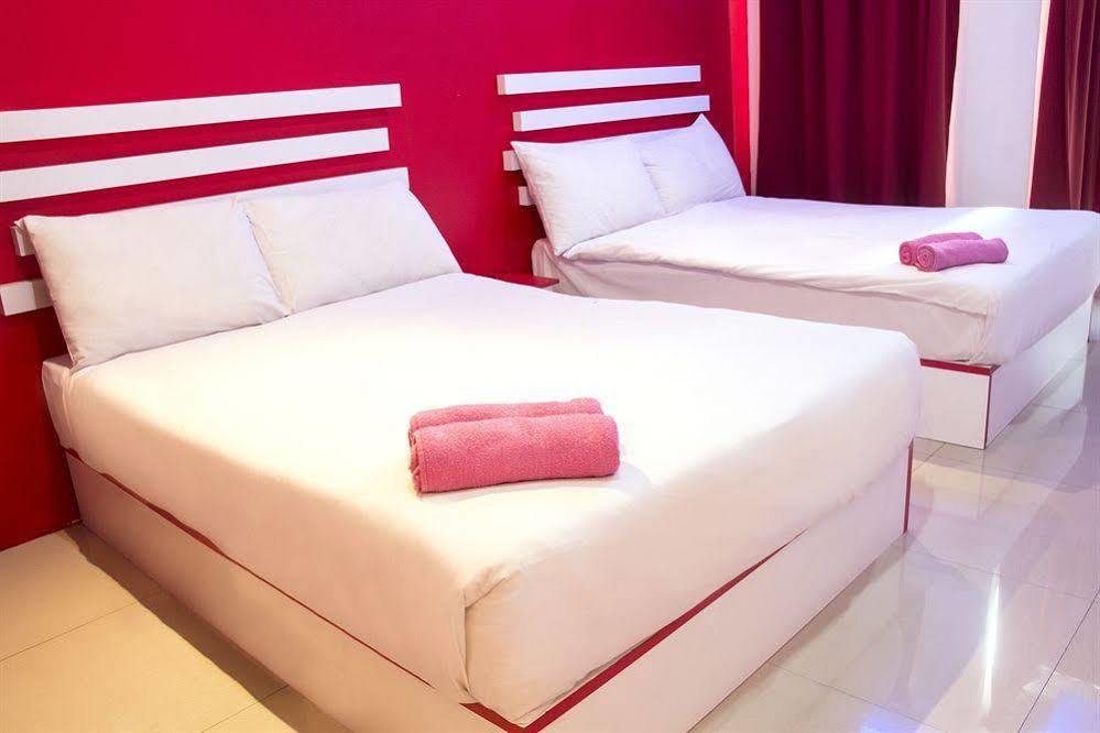 Oyo 90235 Hotel Inap Sri Gombak بانيا إليجا المظهر الخارجي الصورة