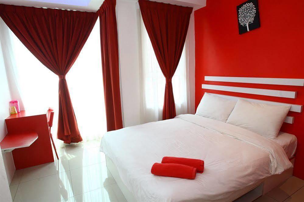 Oyo 90235 Hotel Inap Sri Gombak بانيا إليجا المظهر الخارجي الصورة